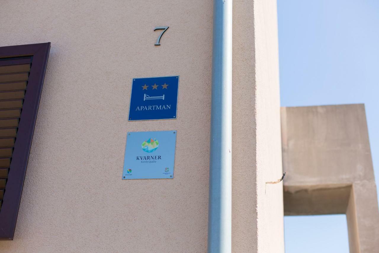 Apartment Val Njivice Εξωτερικό φωτογραφία