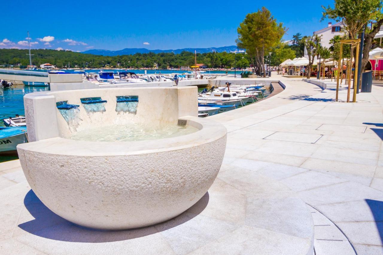 Apartment Val Njivice Εξωτερικό φωτογραφία