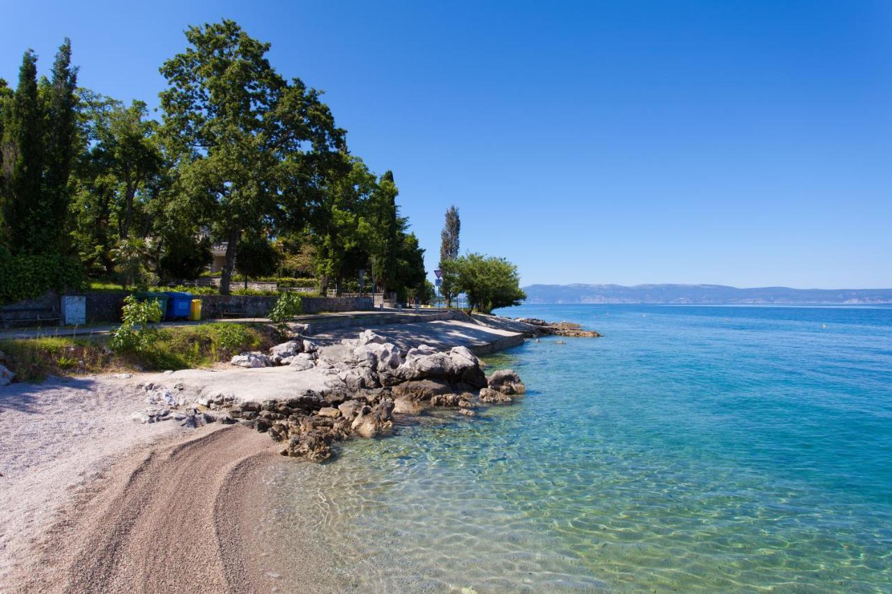 Apartment Val Njivice Εξωτερικό φωτογραφία